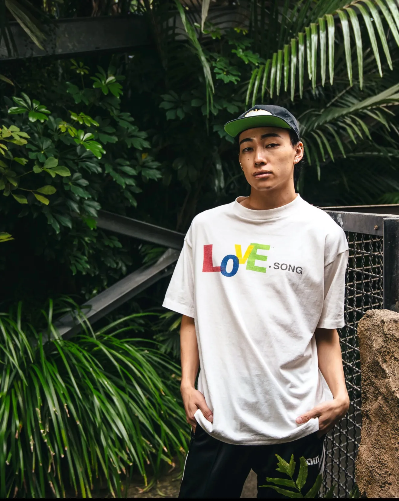 ❥8031#P116 Saint Mxxxxxx short-sleeved T-shirt, made of soft cotton fabric, comfortable and breathable. The words "LOVE SONG" are printed on the front. It has a full street feel and a loose fit. It is suitable for daily casual or street wear. Size: (S-M-L-XL) Color: Beige